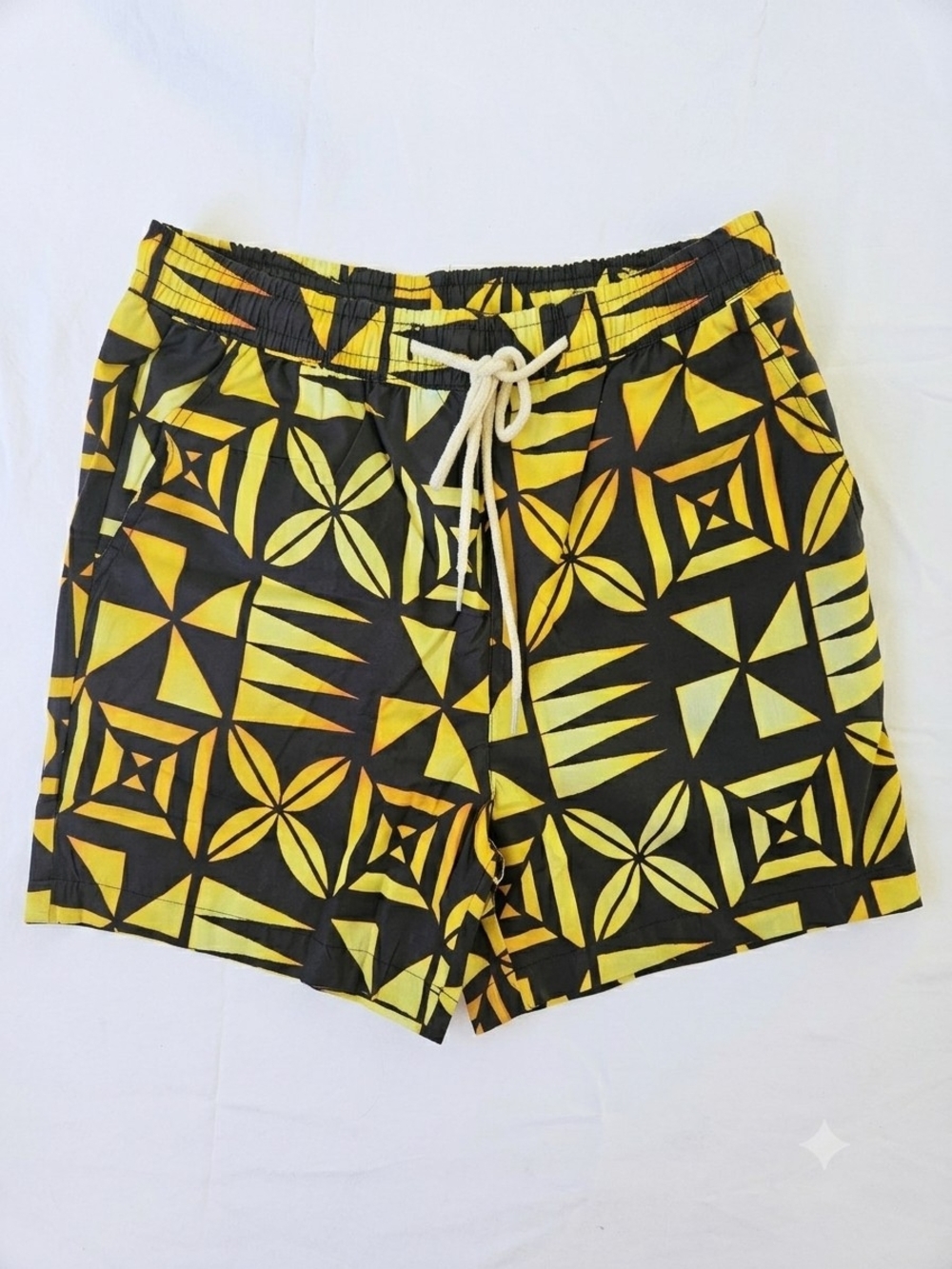 Men's Bold Black & Yellow Geometric Fully Lined Swim Trunks Snover NWT Medium